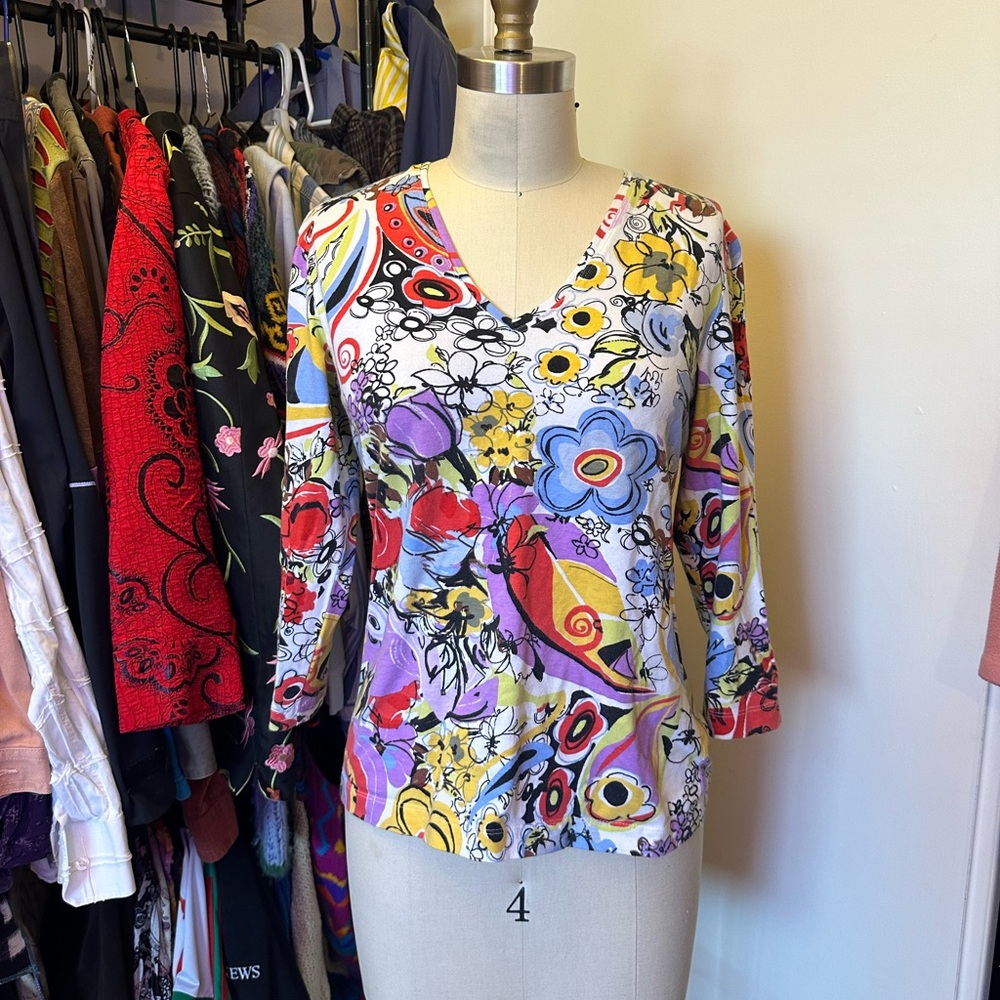 Chicos women’s colorful shirt